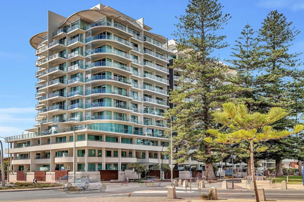 Waterfront Resort-Style Living At Glenelg Beach Adelaide Exterior photo